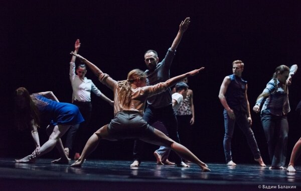 «Провинциальные танцы» вновь удивляют премьерным новым спектаклем!